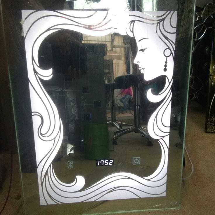 Artistic LED Mirror Lady Design